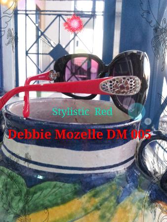 Eyeglasses are fun Debbie Mozelle Designer Optical Langley (604)532-1158